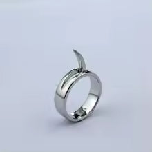 Titan anime ring